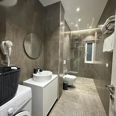 Delux Daire